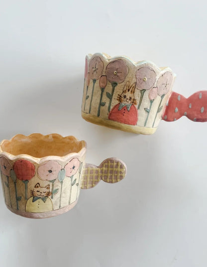 Three Combinations of Handmade Cups and Bowls in Kitten Style（8 pieces）